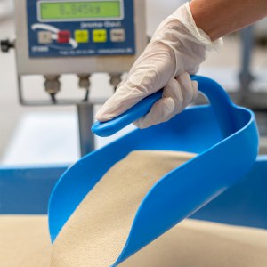 Vikan 5671 Ergonomic scoop 2 Litre(s)